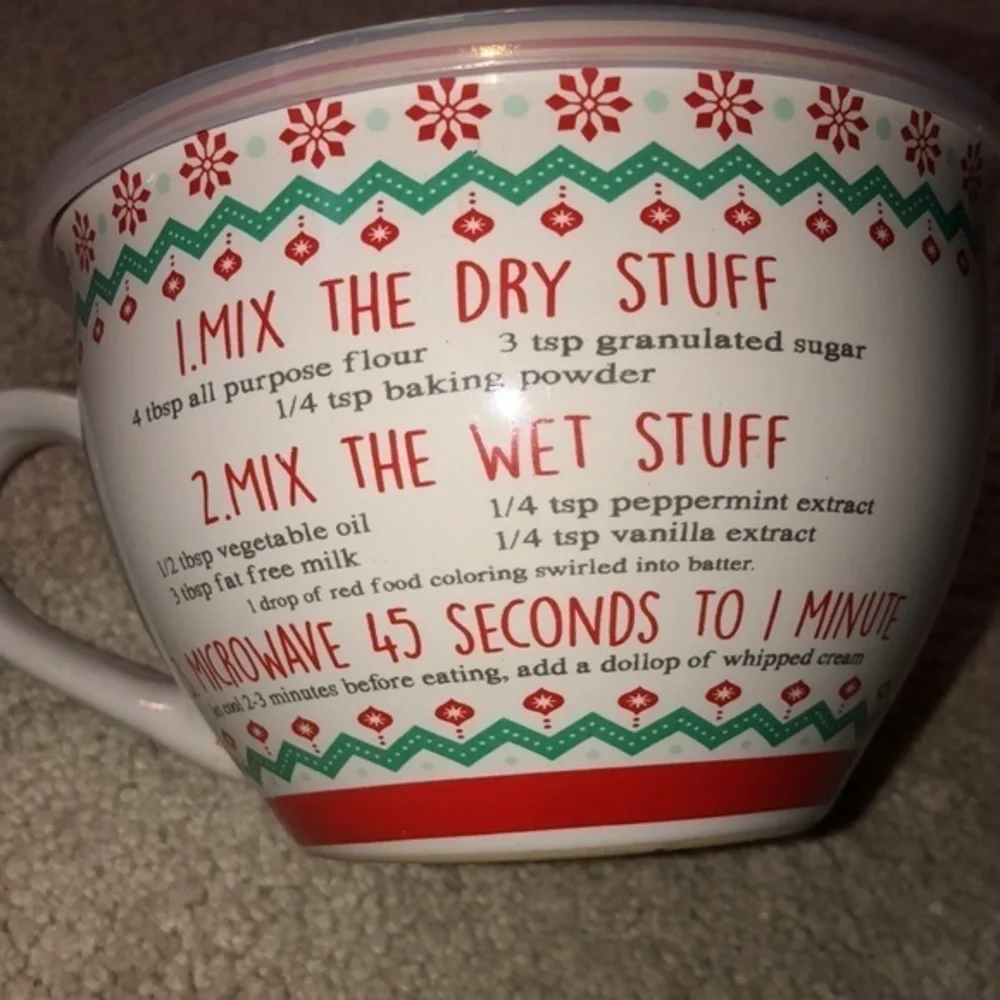Pier 1 Imports Souper Soup Mug Christmas Peppermint Swirl‎ Cake New